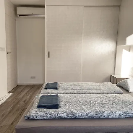 Luxury Lifestyle In * Bratysława